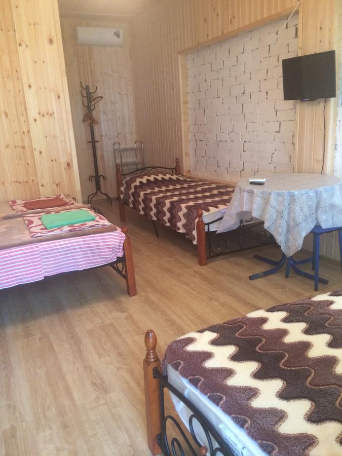 Гостевой Дом "Сария" Hotel Alakhadzi Kültér fotó