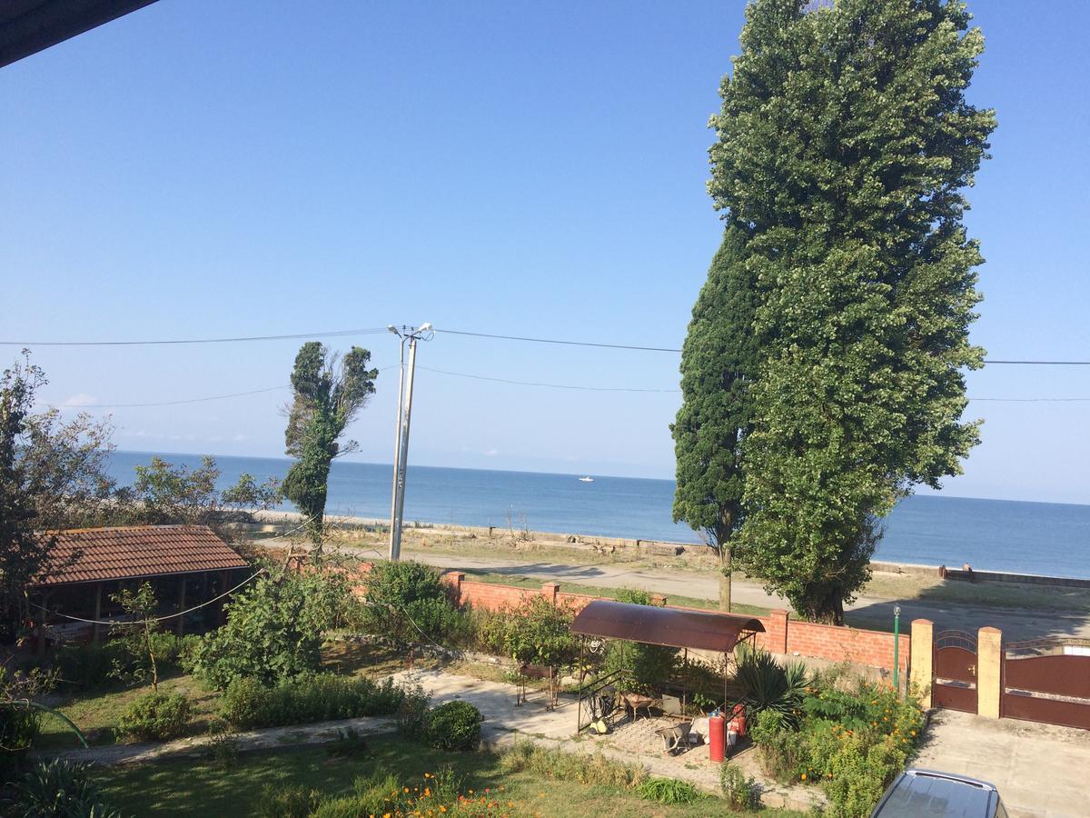 Гостевой Дом "Сария" Hotel Alakhadzi Kültér fotó